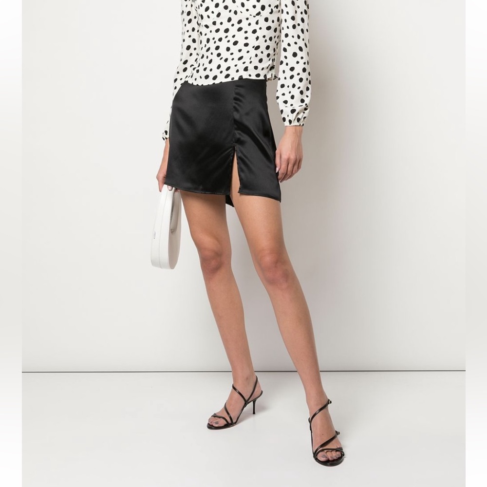 Robbie Mini Skirt in Black 🖤